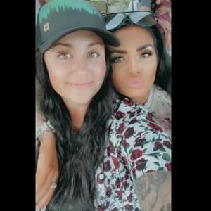 Meet your Posher, Brenna